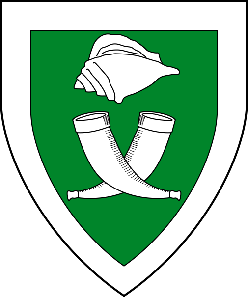 [Vert, in pale a conch shell fesswise and two hunting horns in saltire within a bordure argent]